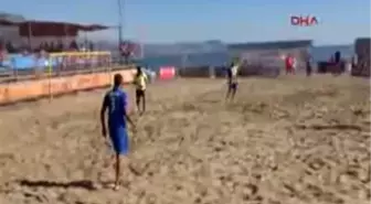 Plaj Liginde Kupa Sittaslow Seferihisar'ın