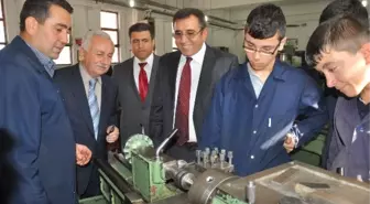 Soma Kaymakamı Atçı Okullarda İncelemelerde Bulundu