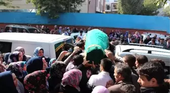 Yangında Hayatını Kaybeden Kardeşler Toprağa Verildi