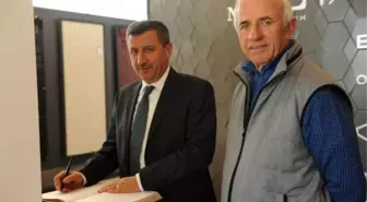 Vali, Nafi Güral'ı Ziyaret Etti