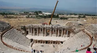 Hierapolis'te Cehennem Köpeği ile Yılan Heykelleri Bulundu