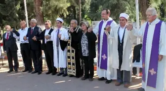 Mersin'de 'Dinlerin Buluşması' Töreni