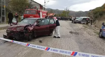 Bayram Ziyaretine Giden Kardeşleri Trafik Kazası Ayırdı : 2 Ölü, 1 Yaralı