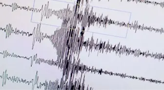 Şemdinli'de Peş Peşe 3 Deprem Korkuttu