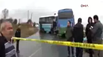 Sazlıbosna'da 2 Otobüs Çarpıştı: 1 Ölü, 3 Yaralı