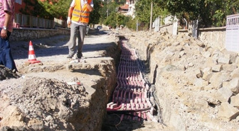 Domaniç'te Elektrik Hatları Yer Altına Alınıyor