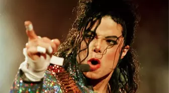 Michael Jackson, Madonna'dan Daha Çok Kazanıyor