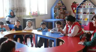 Öğrencilere 'Kızılay' Konulu Seminer