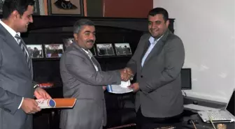AK Parti'nin İlk Aday Adayı Şükrü Sağlam Resmen Müracaat Etti