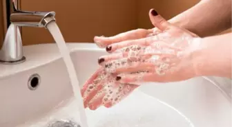 Elleri Yıkamak Daha İyimser Yapıyor