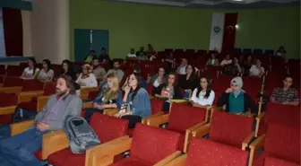 Adana'da 'Kent ve Yaşam' Paneli