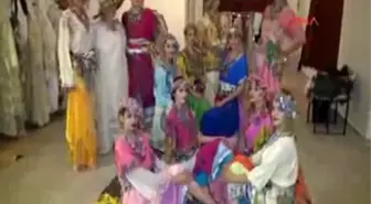 Bodrum' da Cumhuriyet Kadını Defilesi