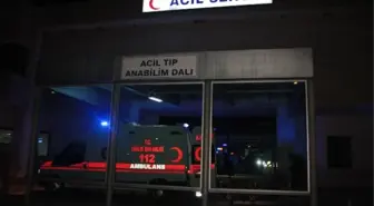 'Dur' İhtarına Uymayan Sürücü, Trafik Polisine Çarptı