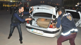 Polisten araç durdurma tatbikatı