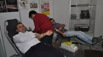Aü Öğrencilerinden Kan Bağışı