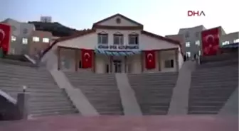 Duygulandıran Okul Açılışı