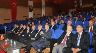 Kbü'de Cumhuriyet ve Demokrasi Konferansı