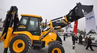 Başkan Göksel, Belediye Araç Parkını Güçlendirmeye Devam Ediyor