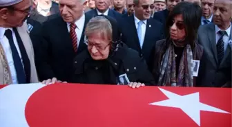 Eski Bakan Uzuner Son Yolculuğuna Uğurlandı