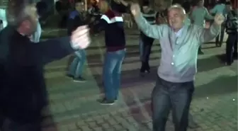 Köy Muhtarı Oğlunun Kına Gecesinde Öldü