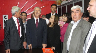 Ardahan Totuk, CHP'nin Bayındır Aday Adayı