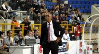 Trabzonspor - Anadolu Efes: 63-83