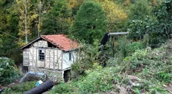 40 Yıllık Su Değirmeni Hizmet Vermeye Devam Ediyor