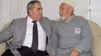 Demirtaş'tan Hacılara Ziyaret