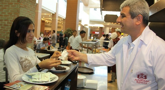 Her Müşteriye 'Bereket Parası'