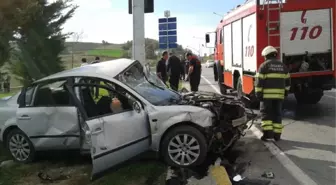 Kocaeli'de Trafik Kazası: 1 Ölü, 2 Yaralı