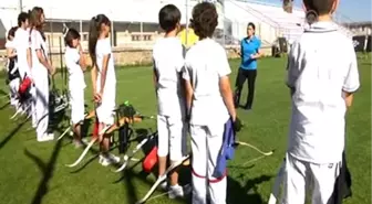 Hentbol hakemliğini bırakan kadın, okçuluğa merak sardı