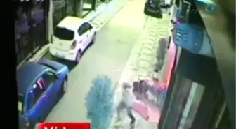 Kadıköy'de Kızların Kavgası Kanlı Bitti 1 Ölü, 1 Yaralı