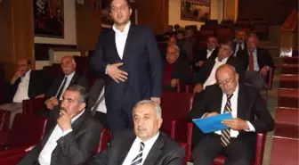 Muhalefet Toplantıyı Sabote Etmek İstedi, Çıkanlar Çağrıldı ve Çoğunlukla Kararlar Alındı