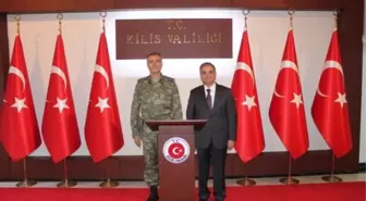 Tümgeneral Satı Bahadır Köse, Vali Tapsız'ı Ziyaret Etti