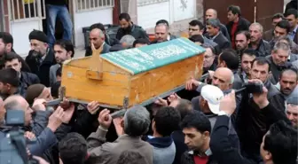 Gazeteci Hasdemir Son Yolculuğuna Uğurlandı