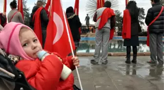 Minik Irmak'ın Ata'ya Saygısı