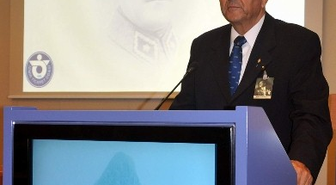Profesör Aybars, Atatürk'ü Anlattı