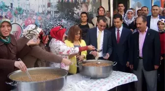 AK Parti Kadın Kolları'ndan Aşure Etkinliği