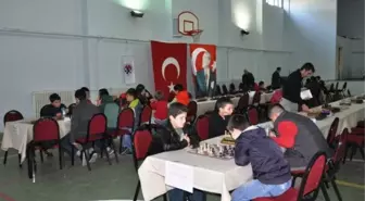 Atatürk Satranç Turnuvası Heyecanı