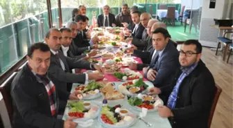 Ayaz, Vakıf Gönüldaşlarını Kahvaltıda Buluşturdu