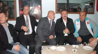 Başkan Doğan'a Meşaleli Karşılama