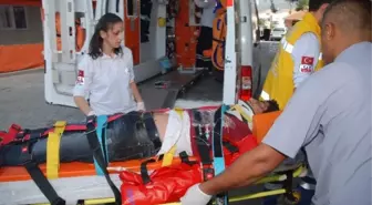 Devrilen İş Makinesinin Operatörü Yaralandı
