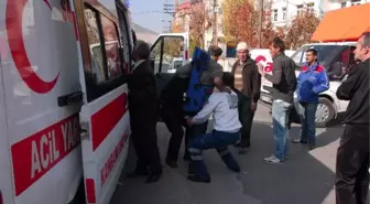 Elbistan'da Trafik Kazası: 2 Yaralı