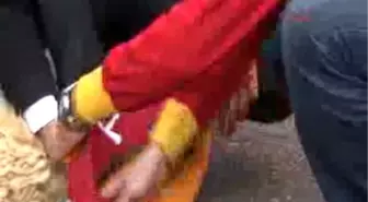 Galatasaray Takımını Yüzlerce Taraftar Uğurladı