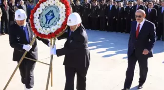 Rize'de Cumhuriyet Meydanında Atatürk'ü Anma Programı Yapıldı