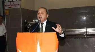 AK Parti, Bergama'da Başkan Aday Adaylarını Tanıttı