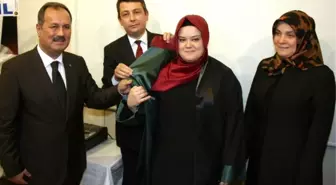 Denizli'de Başörtüsüyle Yemin Edip, Avukat Oldu