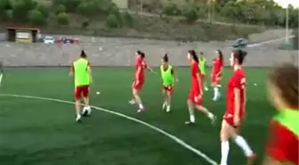 Kadınlar milli futbol takımlarının 'bel kemiğini' onlar oluşturuyor