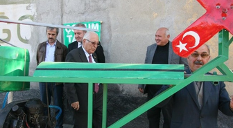 Sungurlu'da 65 Yaşındaki Mucit Tek Kişilik Helikopter Yaptı