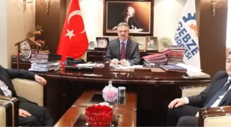 Başkan Köşker Hizmet İş'i Ağırladı
